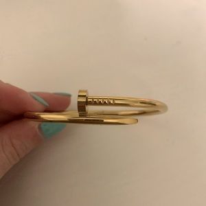 14K gold designer-inspired screw bracelet